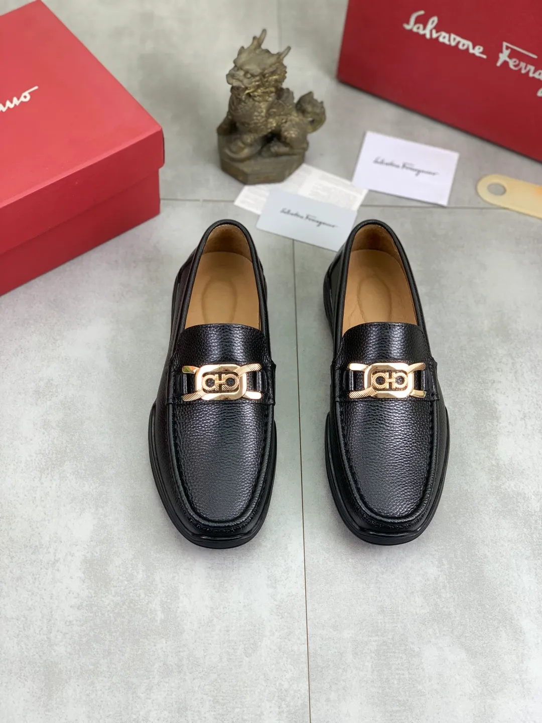 Men's Men's Shoes 💰P380💰【New Style】Water-dyed Pigli 🆘【Salvatore Ferragamo】Men's latest casual beanie shoes! Available at counters simultaneously! The fabric is made of specially imported original calfskin, and the interior is made of imported water-dyed pigskin. It is absolutely luxurious and leads the fashion trend. Matching code: 38-45 black optional